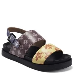 La Leggenda Buckle Strap Sandals